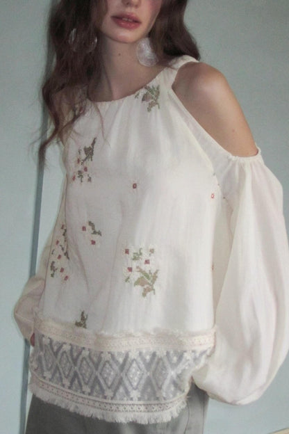 Neoclassical Embroidery Off-the-Shoulder Top