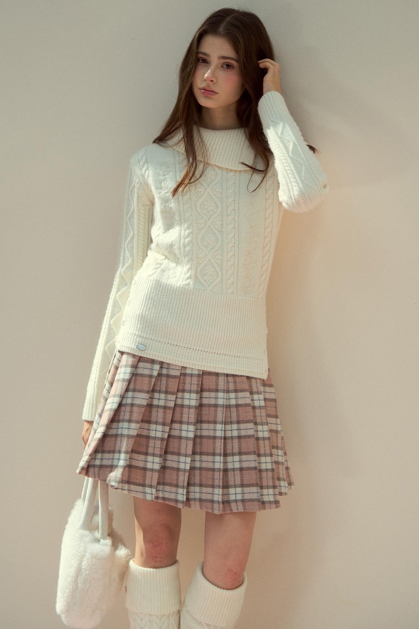 Feminine Line Vintage Knit Top