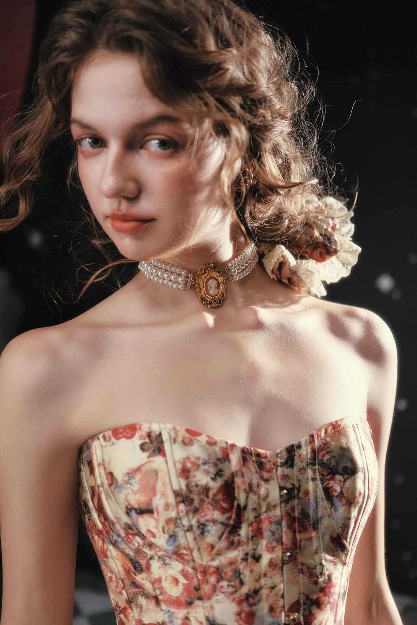 Noble Lace Pearl Accessories Set-Up