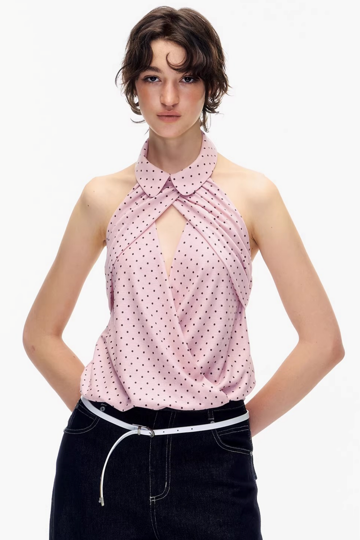 Gepunktete Neckholder-Bluse