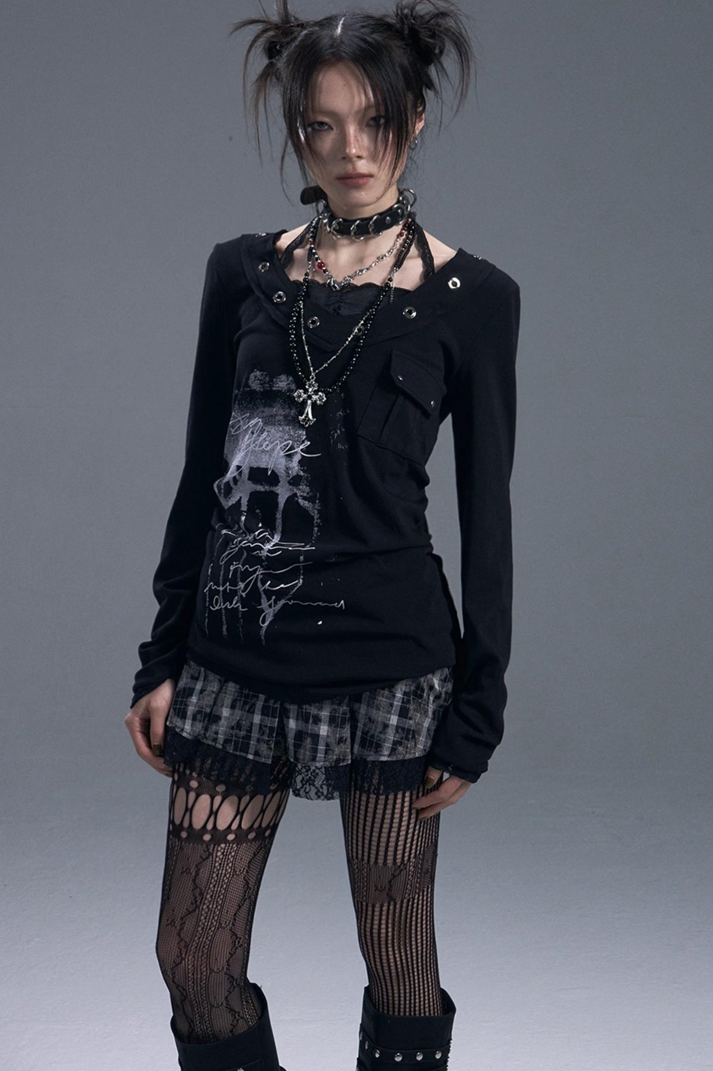 Dark Lace Halterneck Fake Two-Piece Top