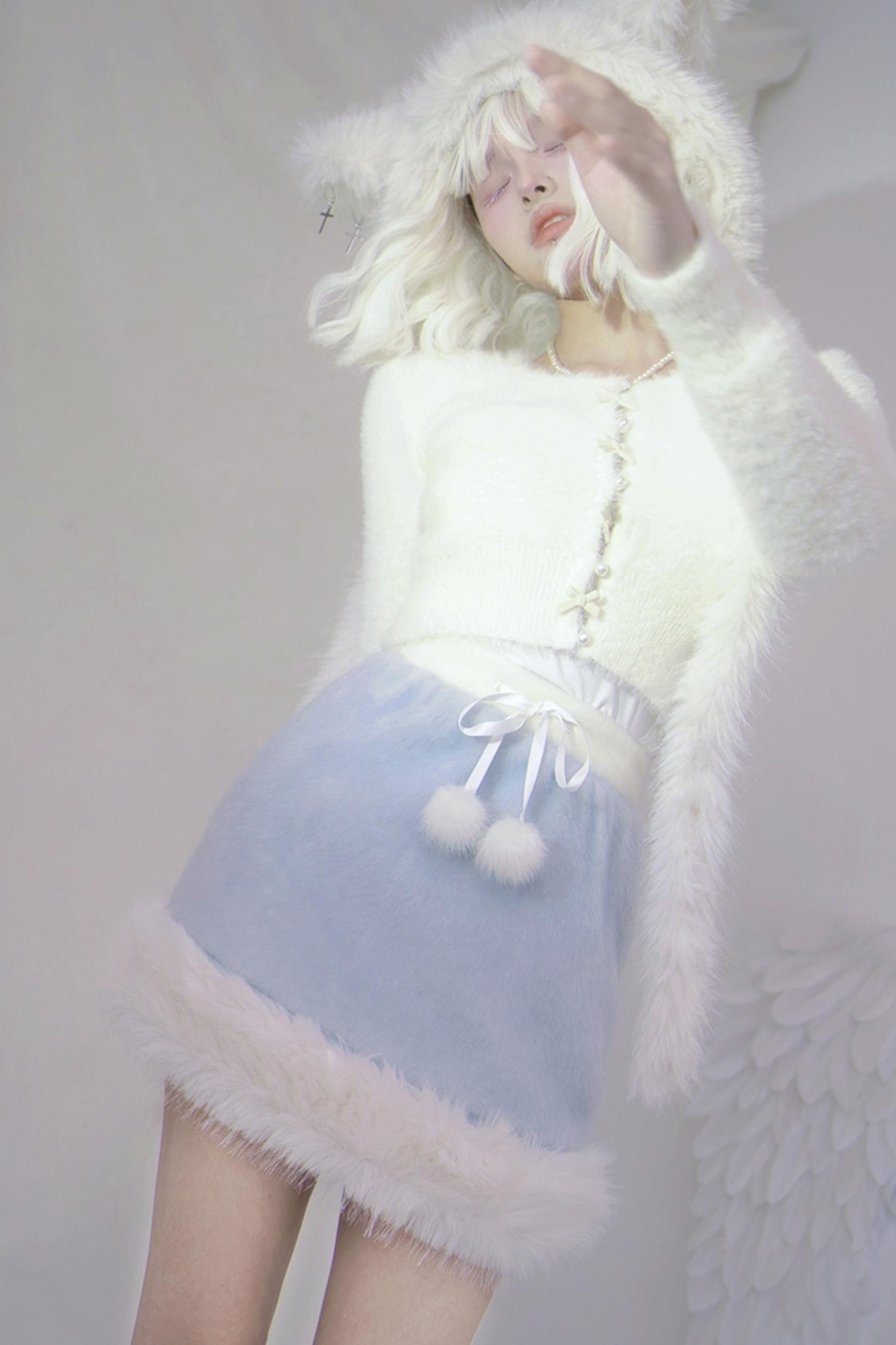 Woolen Bow Fur Ball Short Skirt