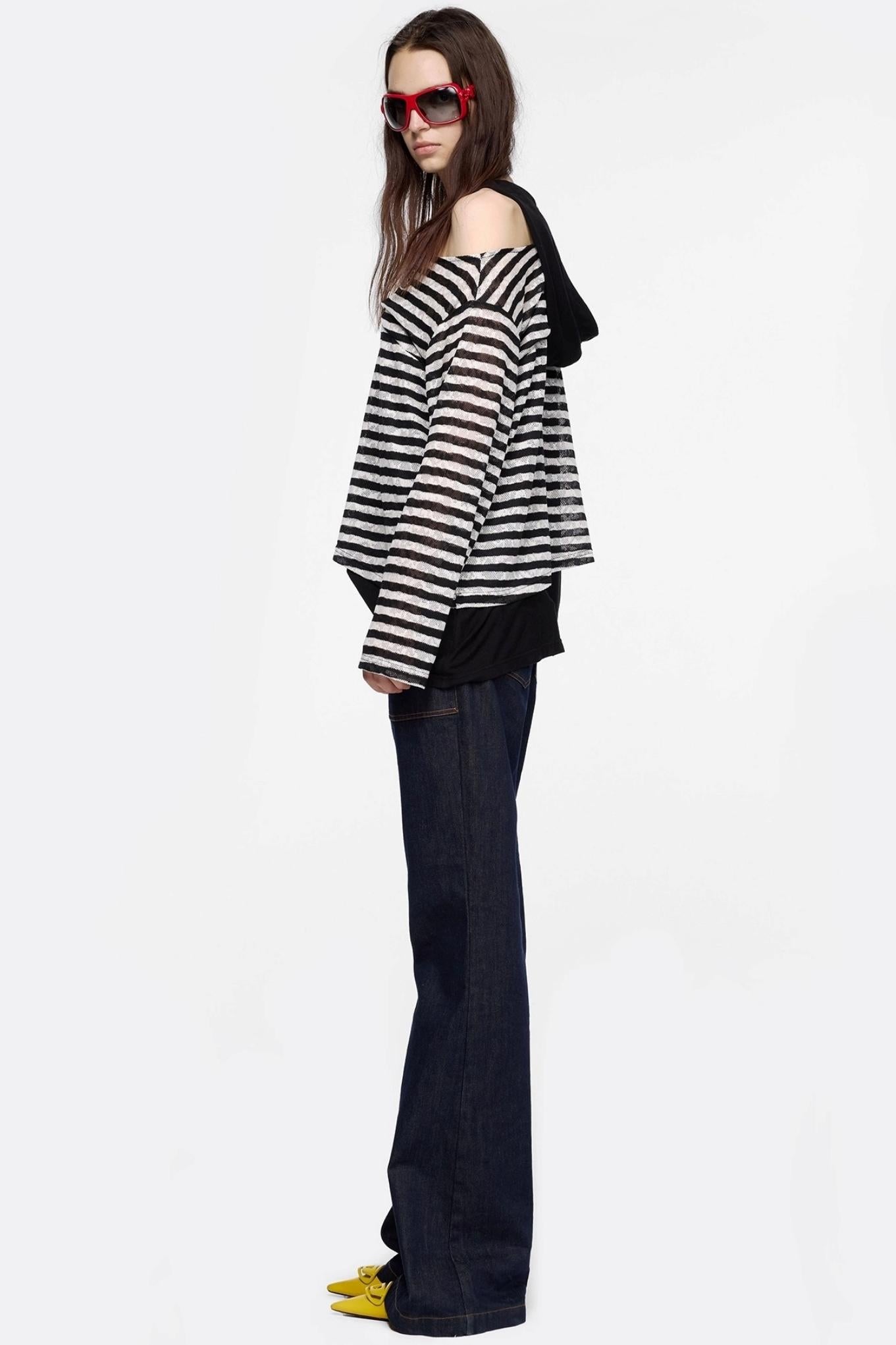 Spice Girl Style Off-the-Shoulder Top