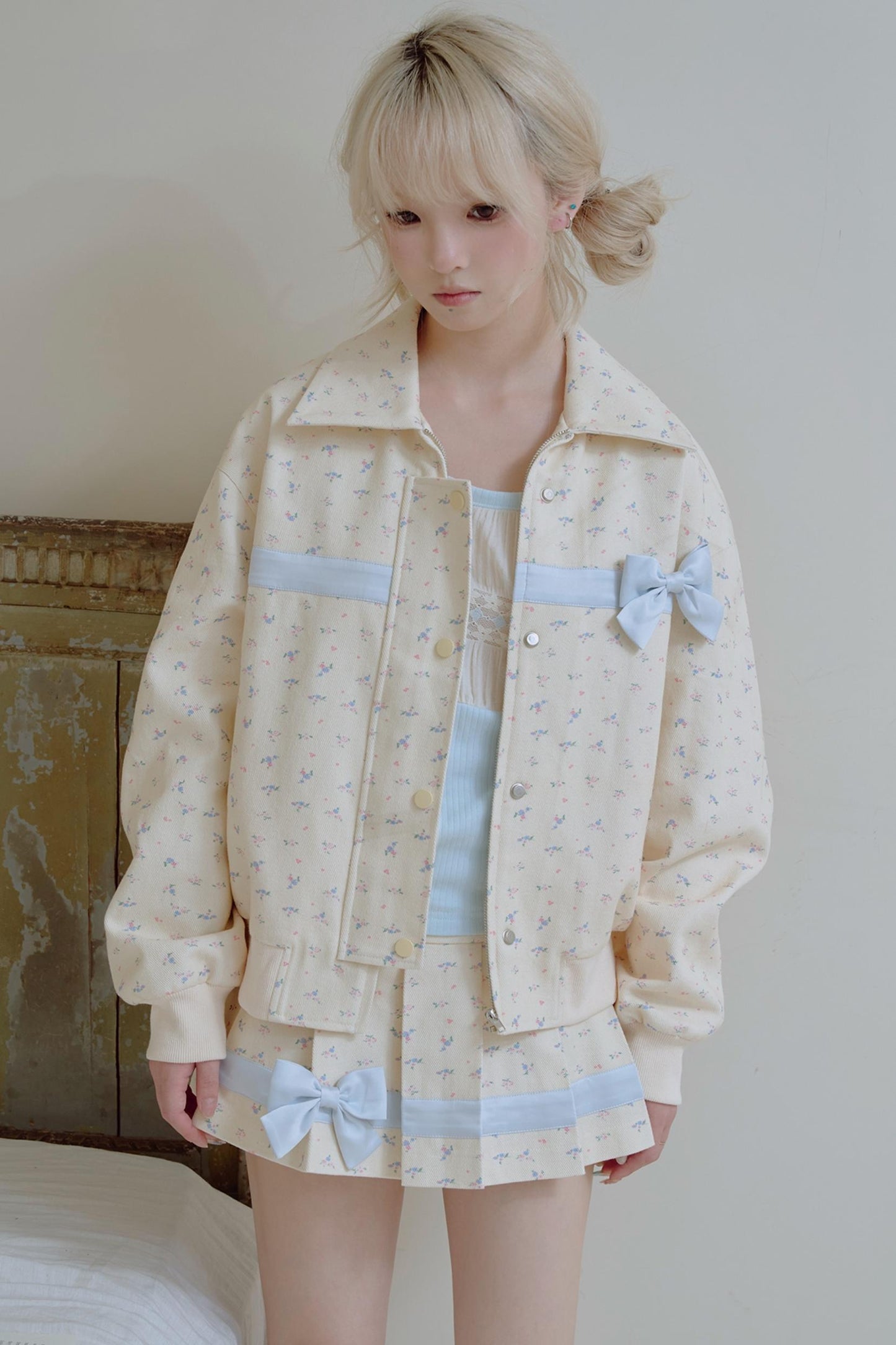 Beige Floral Blue Bow Jacket Set-Up