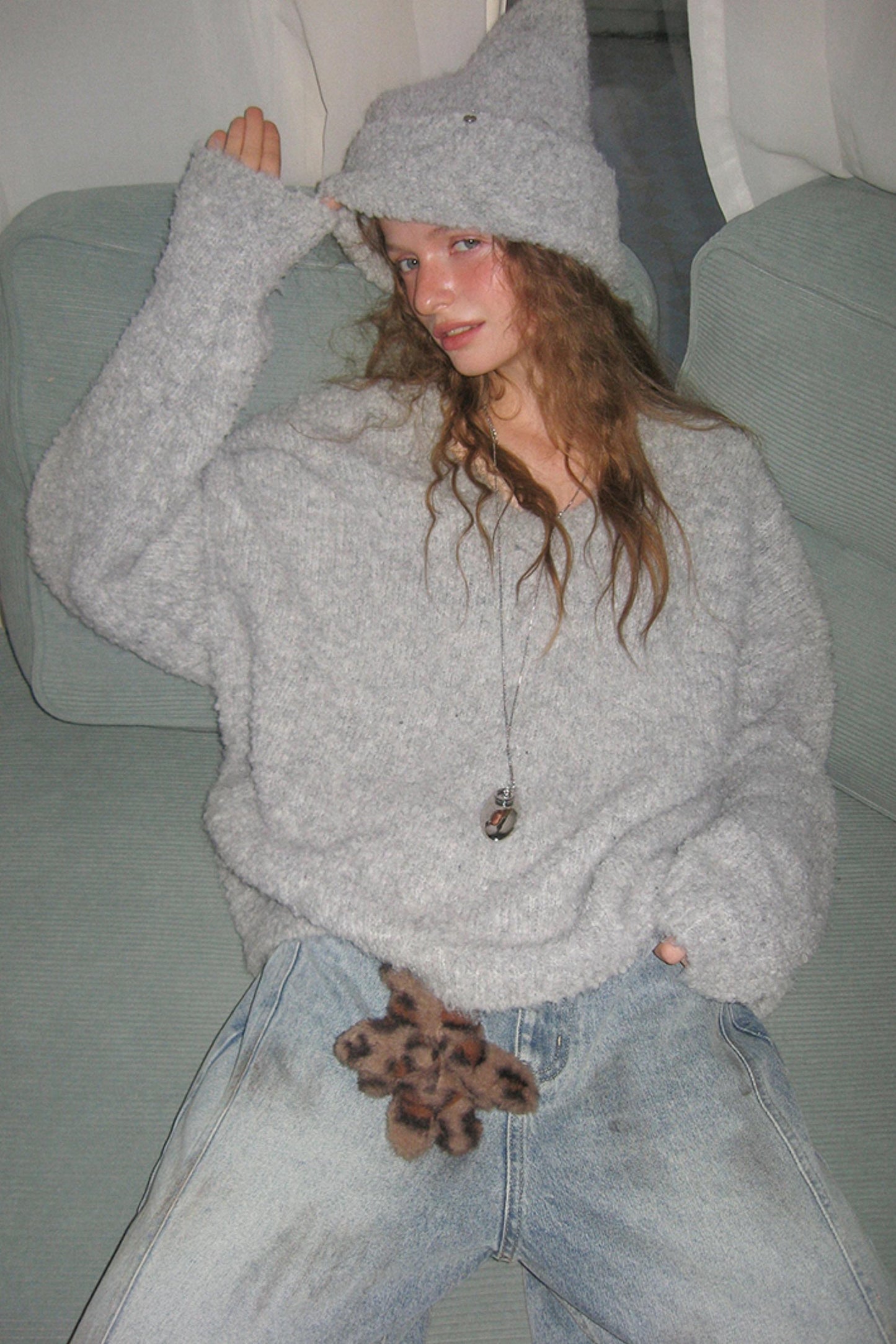 Gray Knit V-Neck Sweater Hat Set