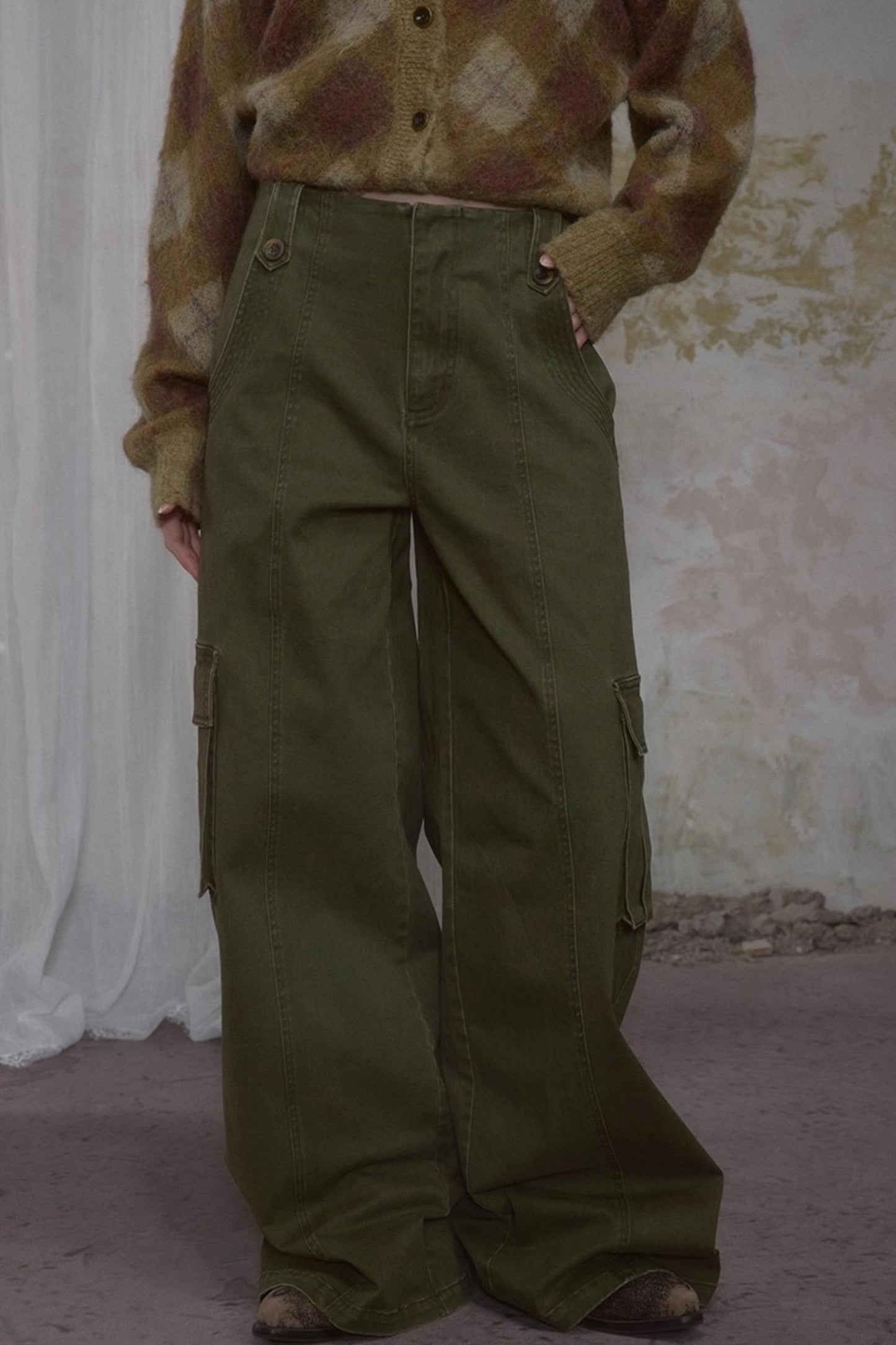 Cool Military Green Cargo Jeans