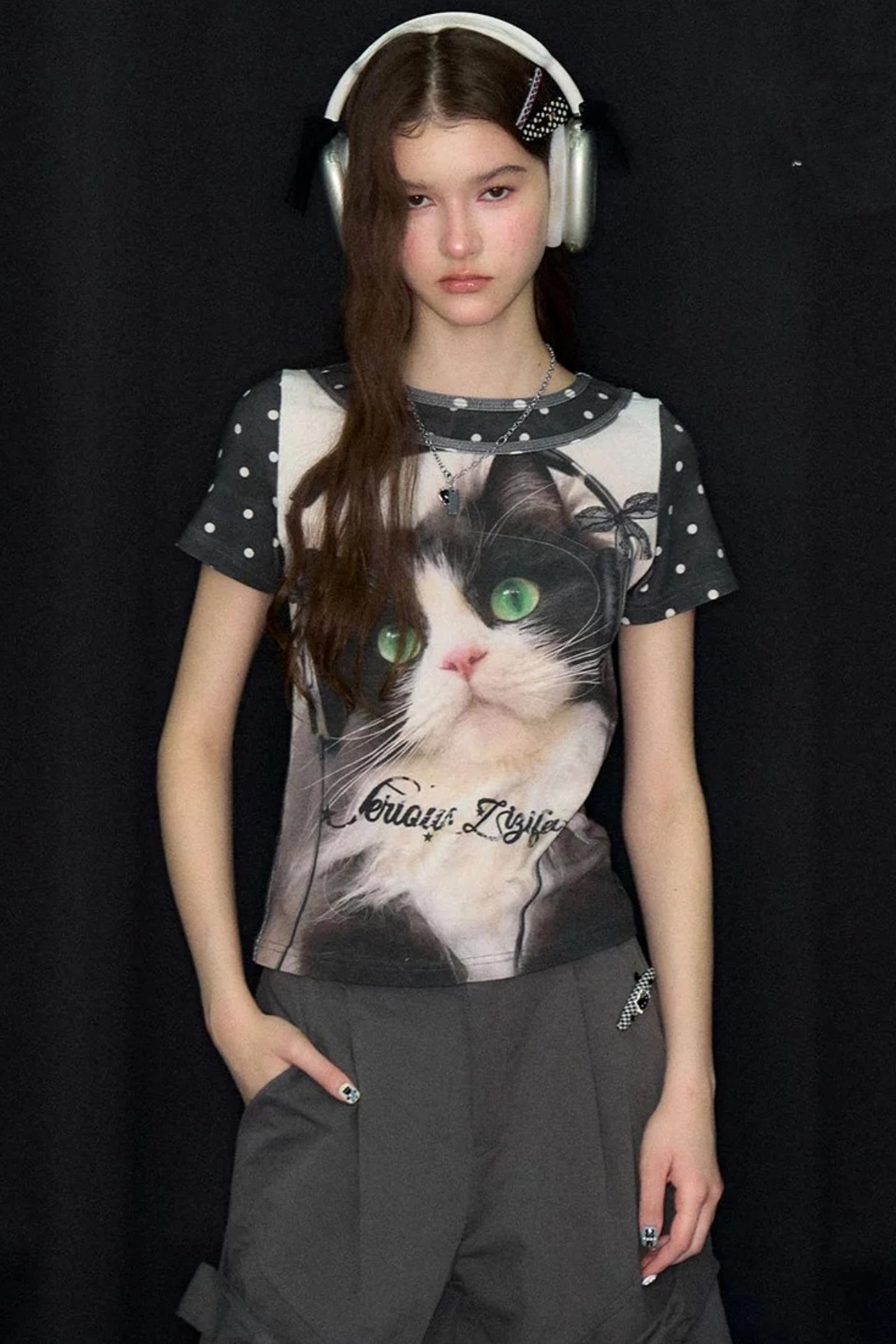 Gepunktetes Katzen-Kopfhörer-T-Shirt