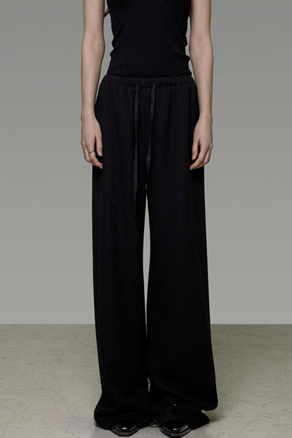 New High-Waisted Lace-Up Slacks