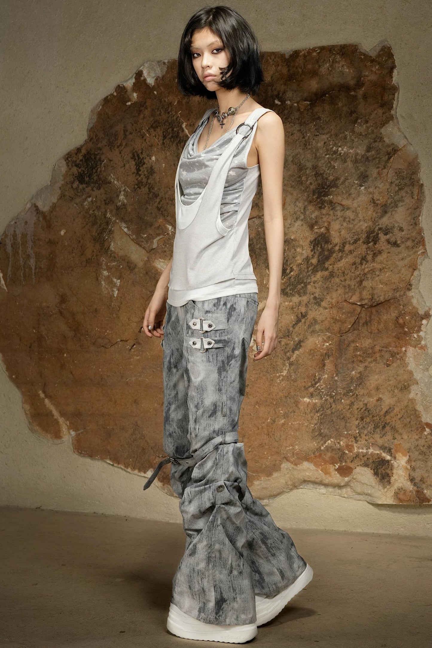 Asymmetrical Retro Sleeveless Vest