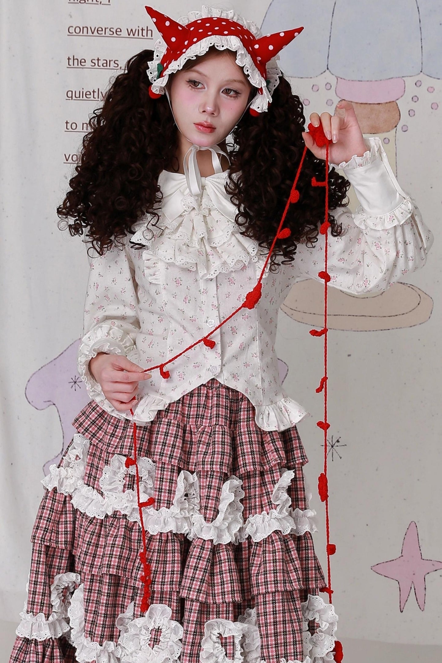 Retro Cute White Floral Top & Scarf Set