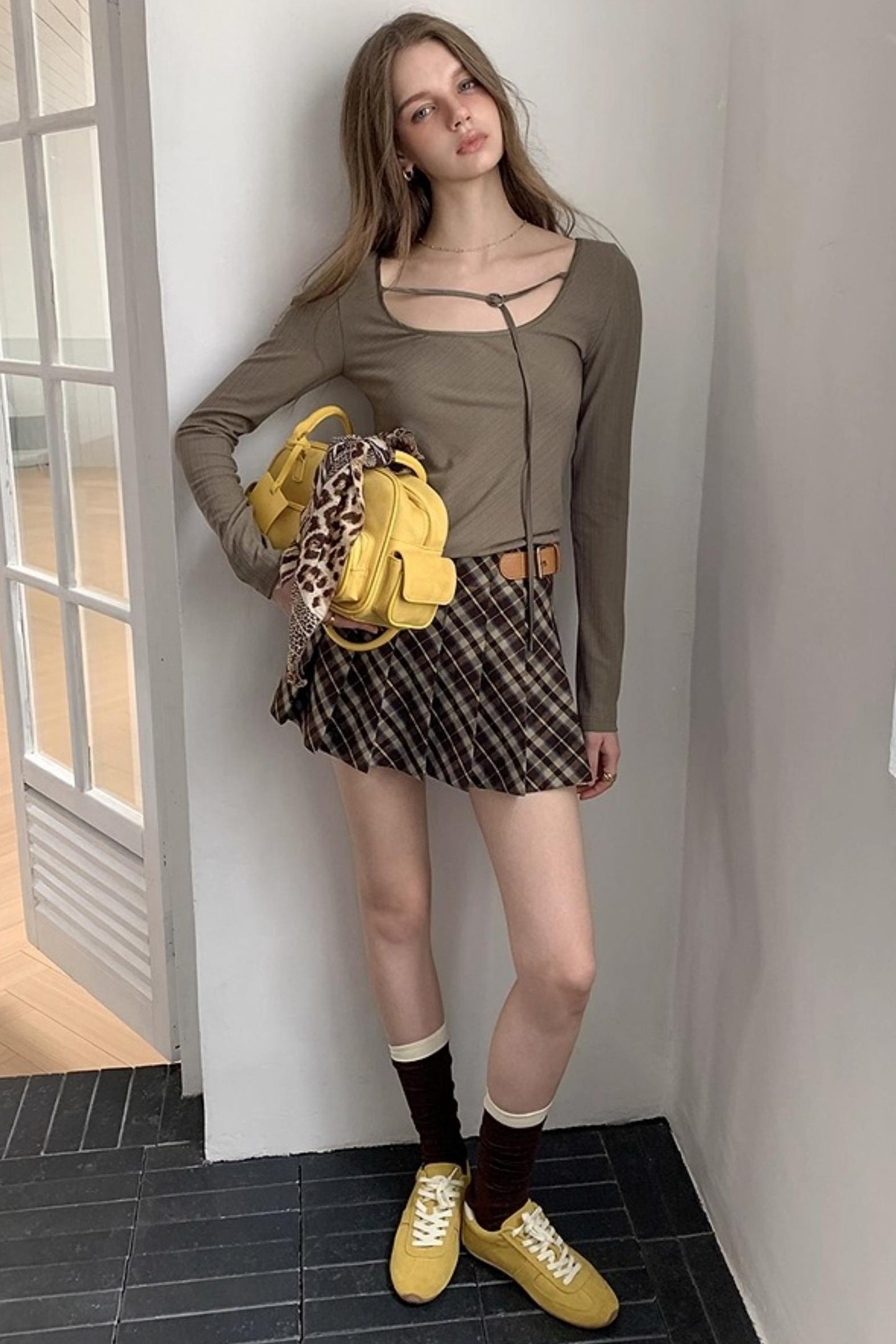크루넥 긴팔 슬림 탑