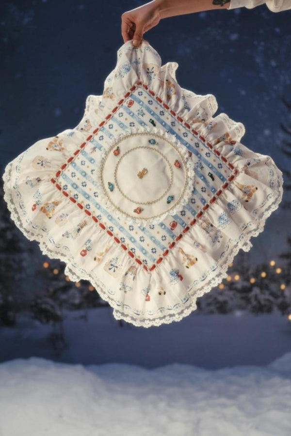 Lacemade Sweet Lace Cushion