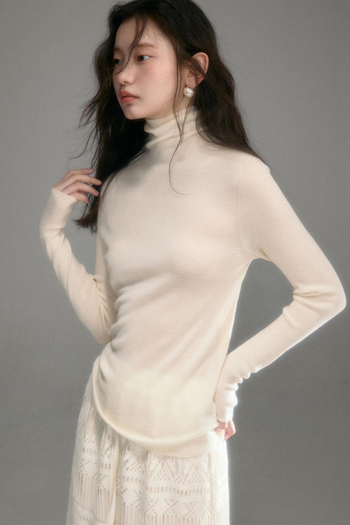 Yangtze Pure Wool Turtleneck Knit Top
