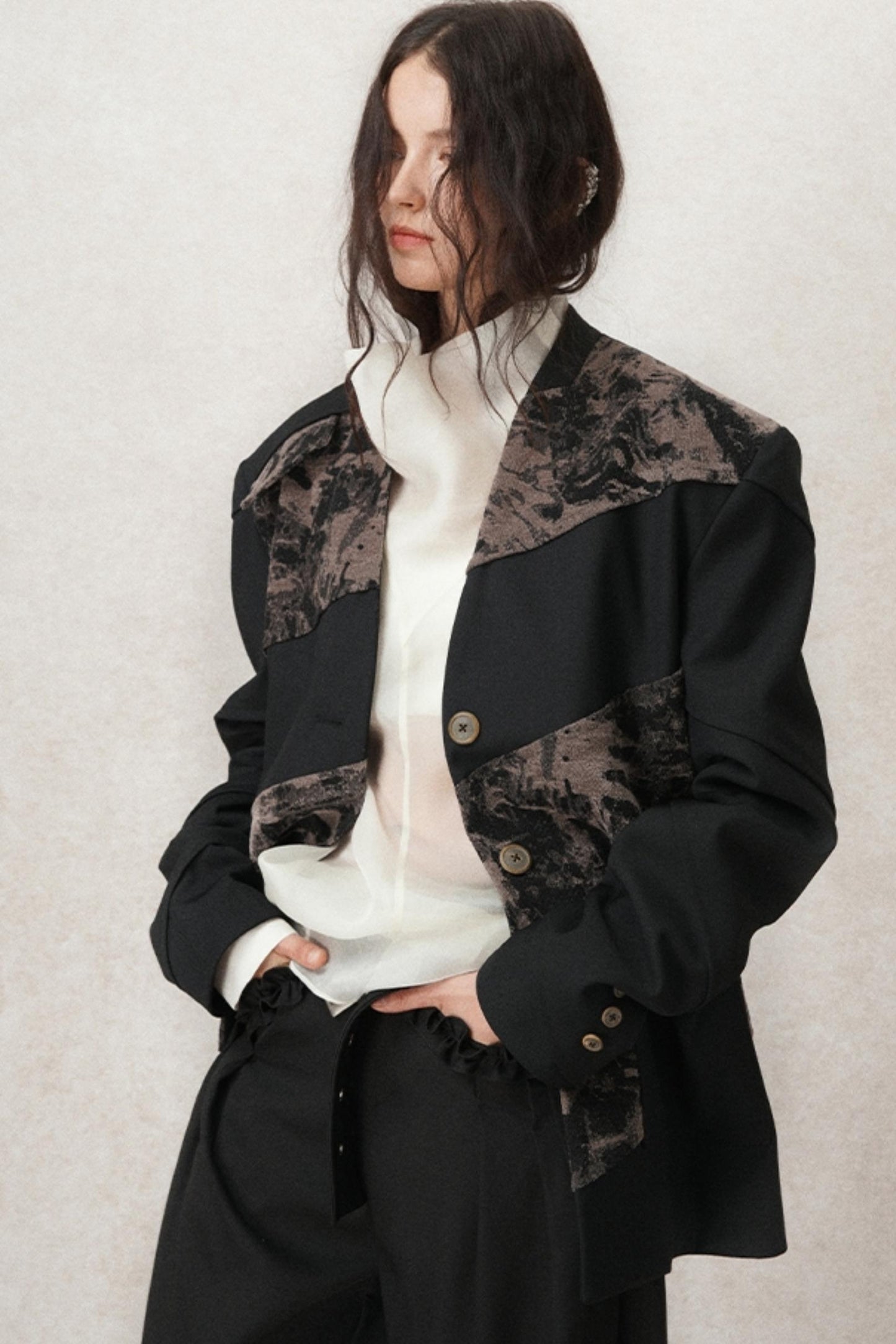 Velvet Panel V-neck Coat With Scarf Set-Up