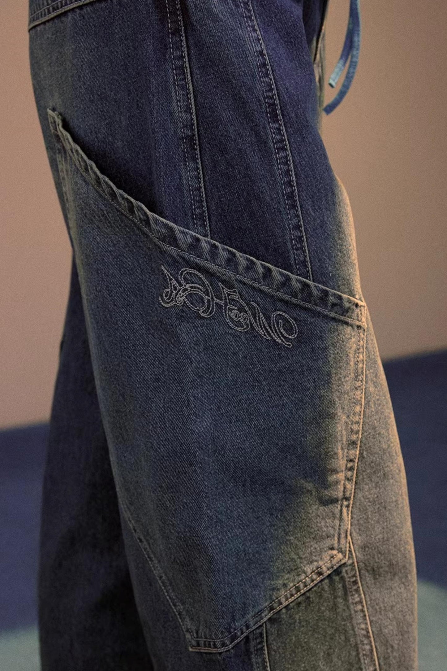 Wide-Leg Diagonal Pocket Jeans