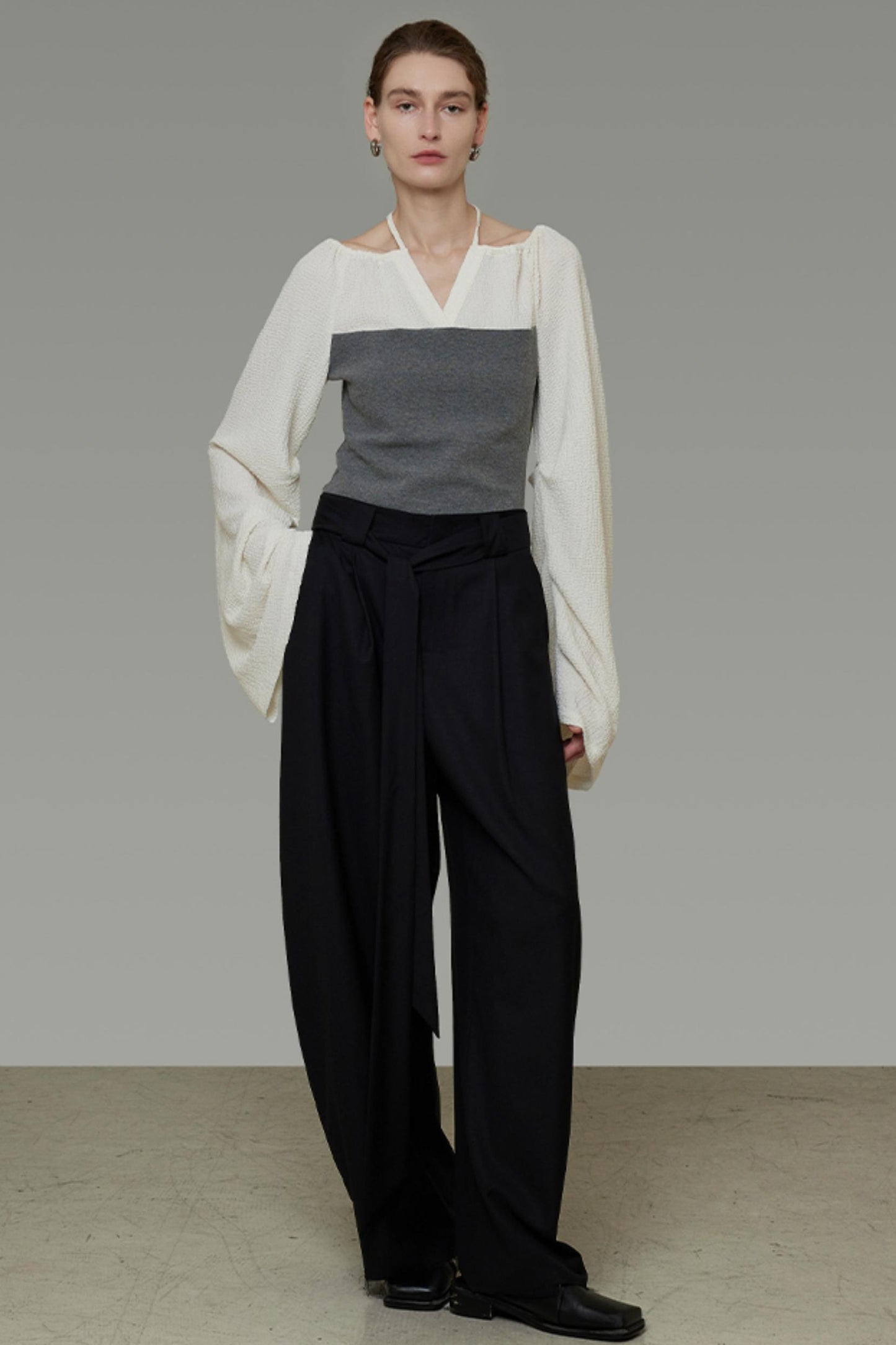 Contrast Round Neck Knit Top