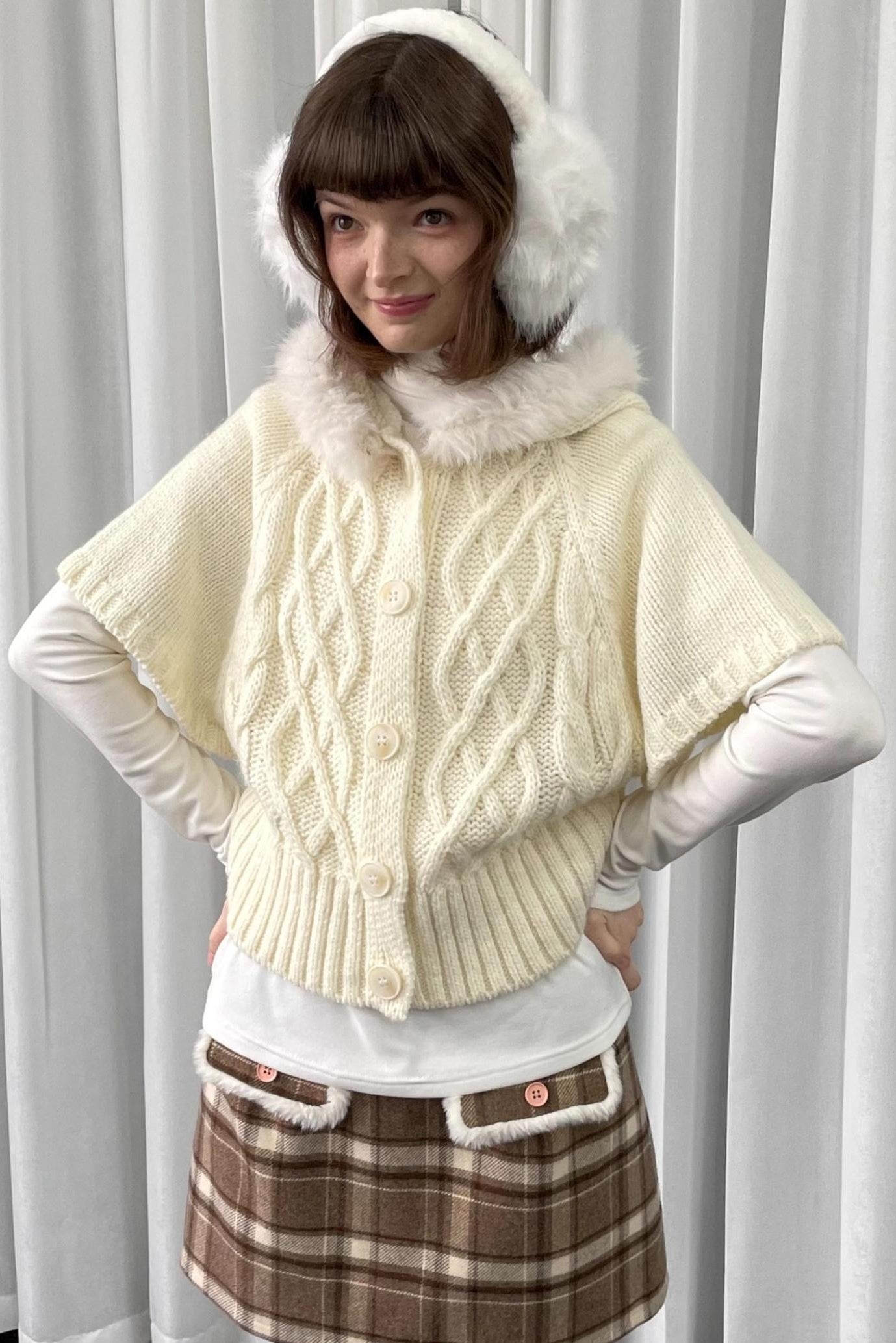 Off-White Fur Collar Knit Sweater Jacket