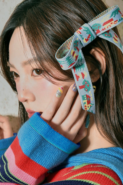 Two Color Bow Geometric Pattern Hairpin