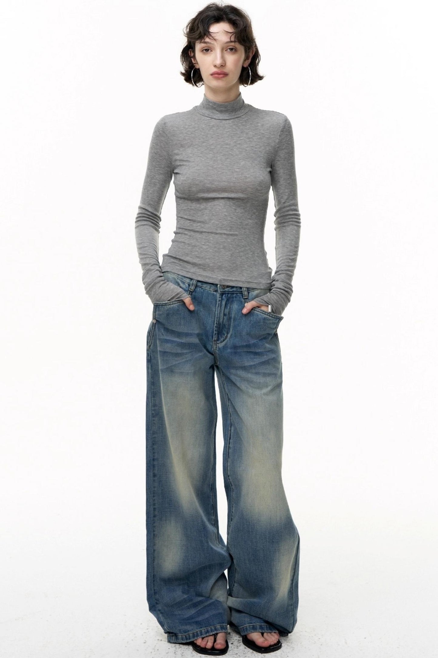Loose Straight Wide-Leg Scimitar Jeans