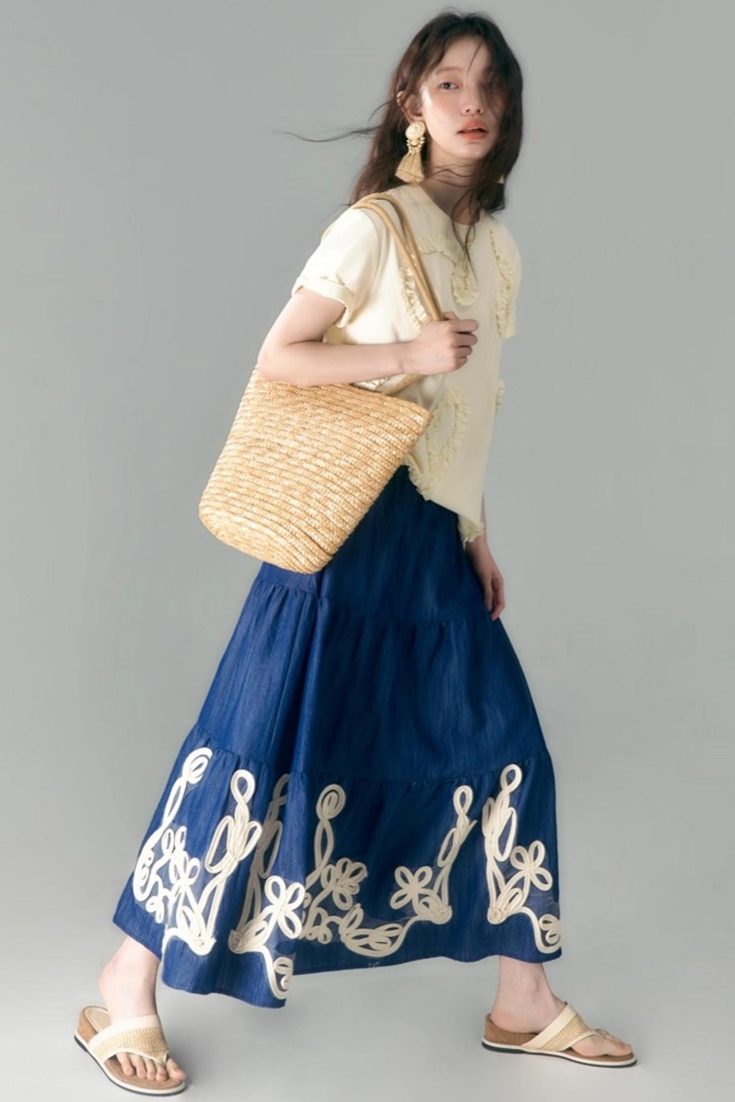 Vine & Shell Ensemble Skirt Set-Up