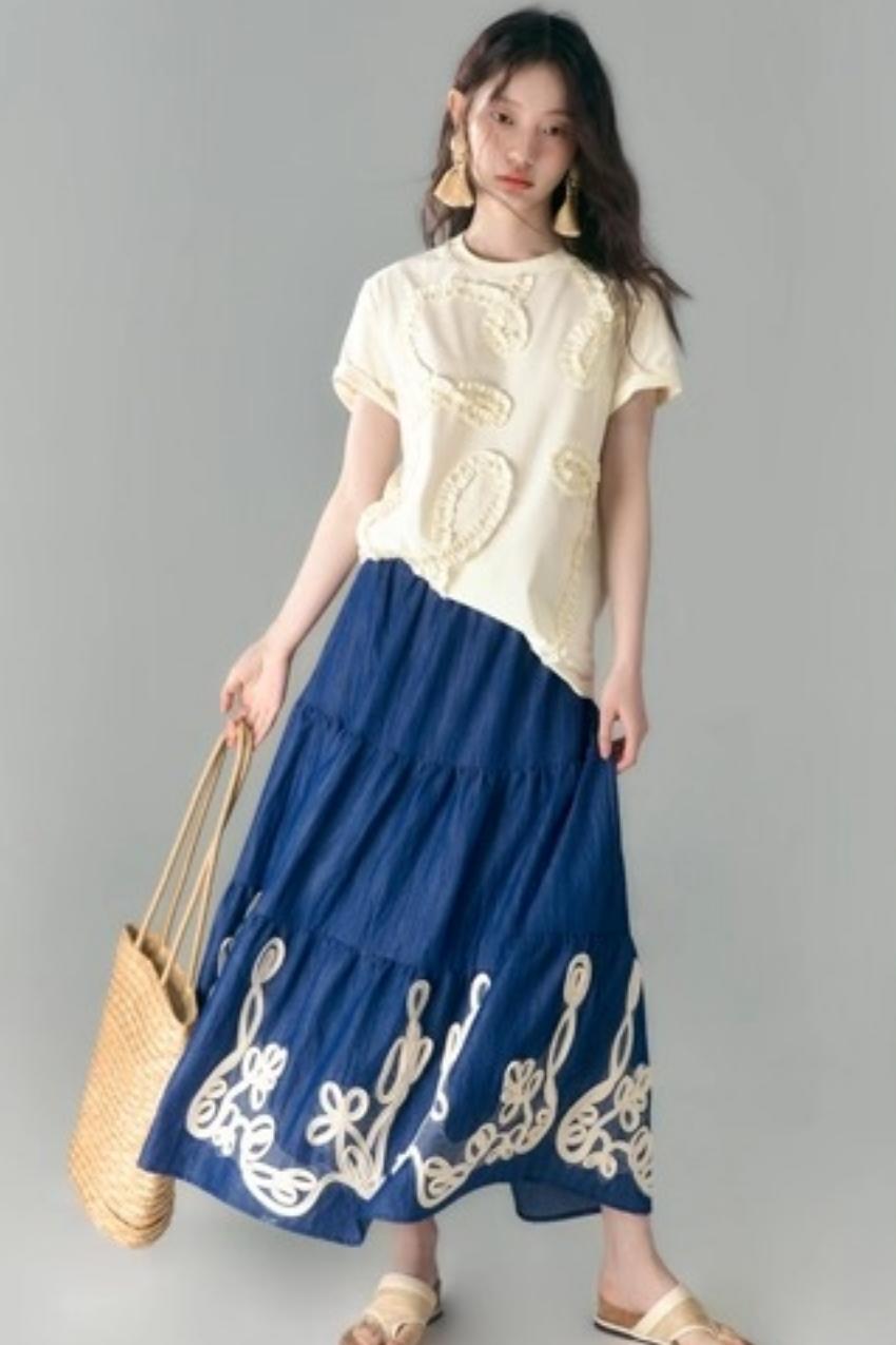 Vine & Shell Ensemble Skirt Set-Up