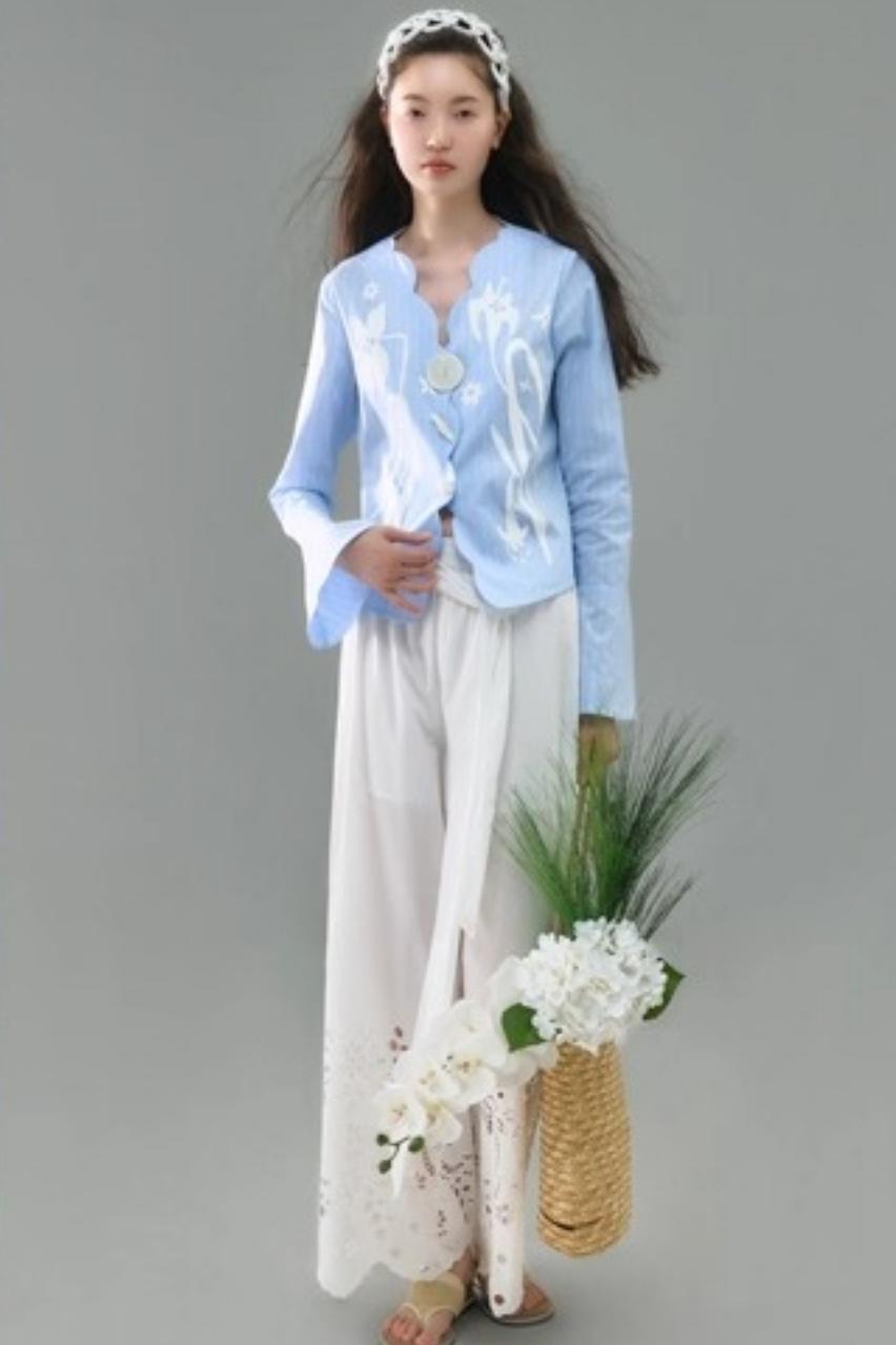 Vintage Lily Flared Sleeve Shirt