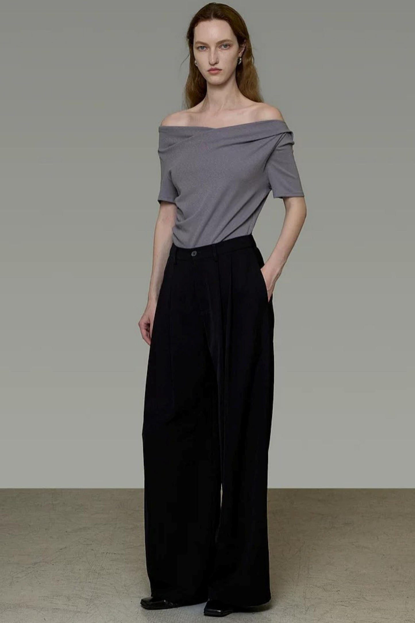 Asymmetrisches Oberteil mit Swing-Kragen