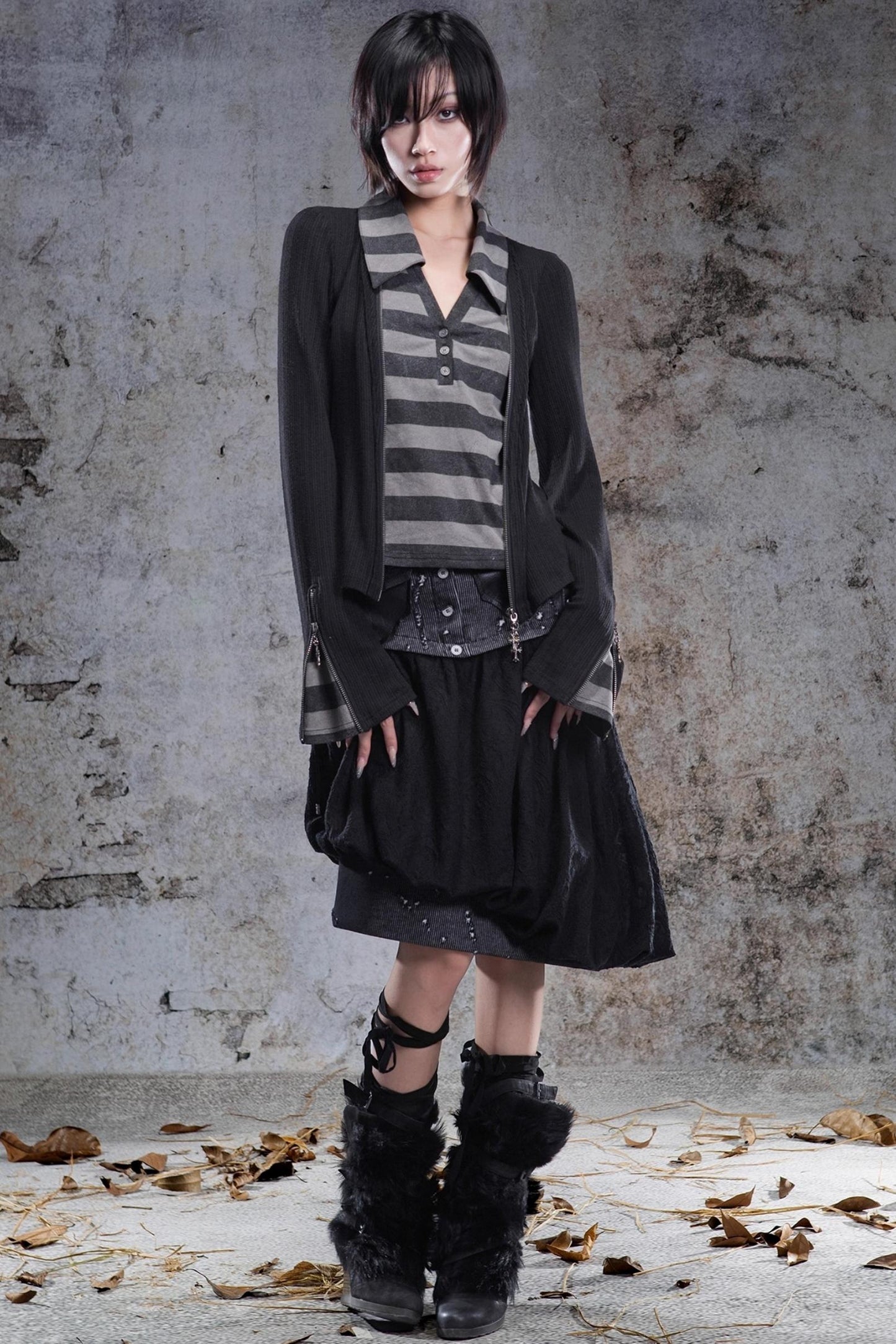 Slim Fit V-Neck Pullover Knit Top