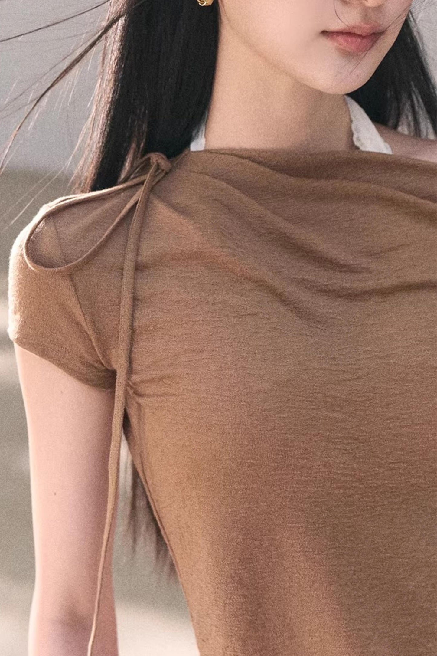 Schräges Woll-Oberteil mit Schulter