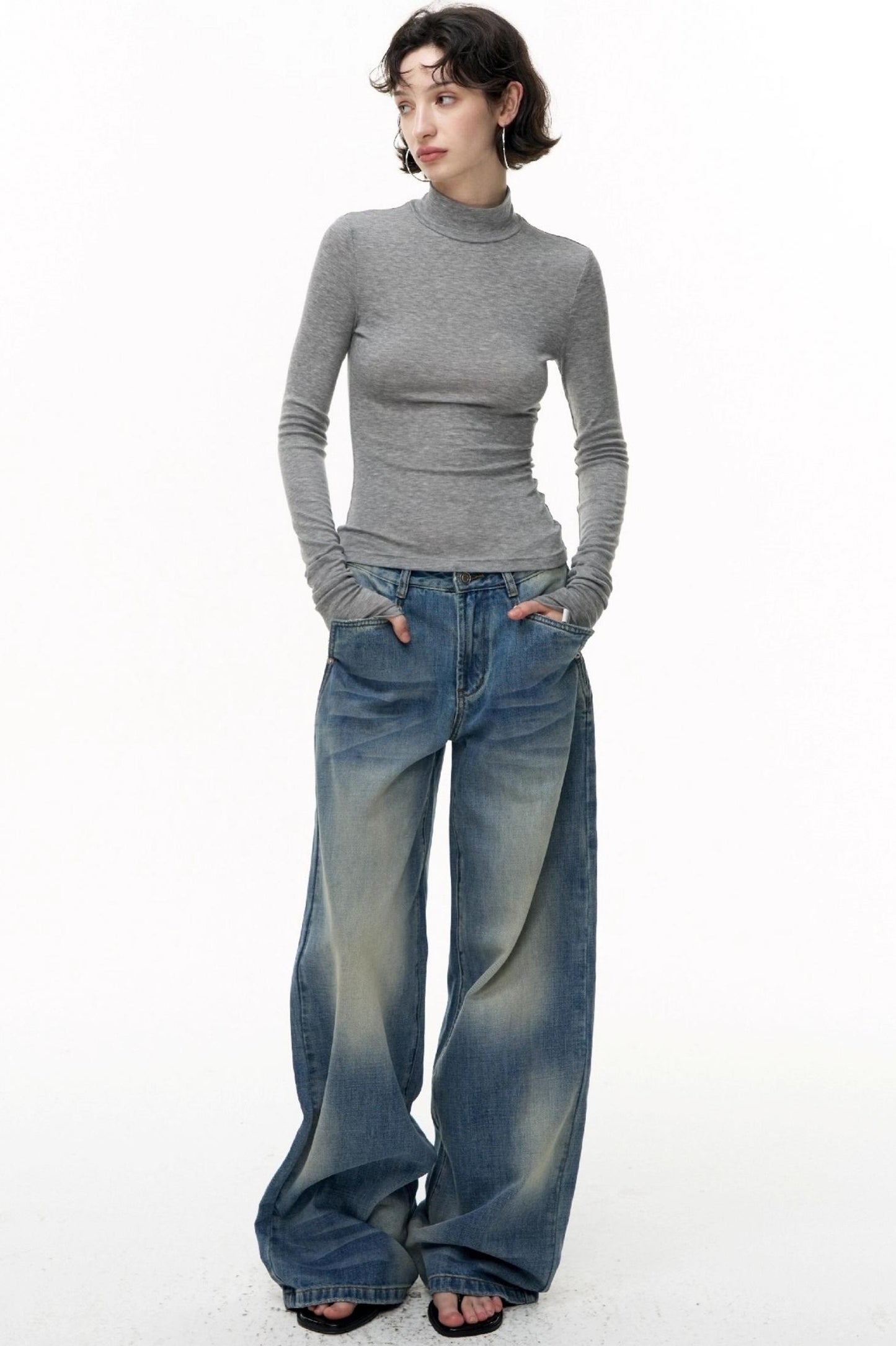 Loose Straight Wide-Leg Scimitar Jeans