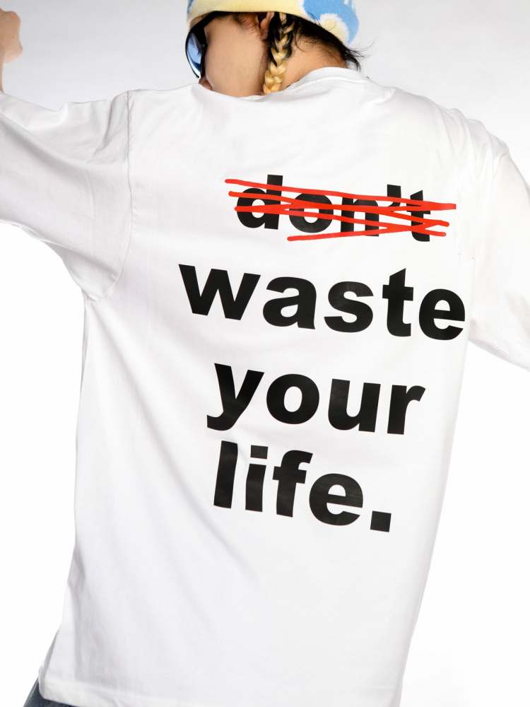 "waste your life" Trash Culture Loose T-Shirt