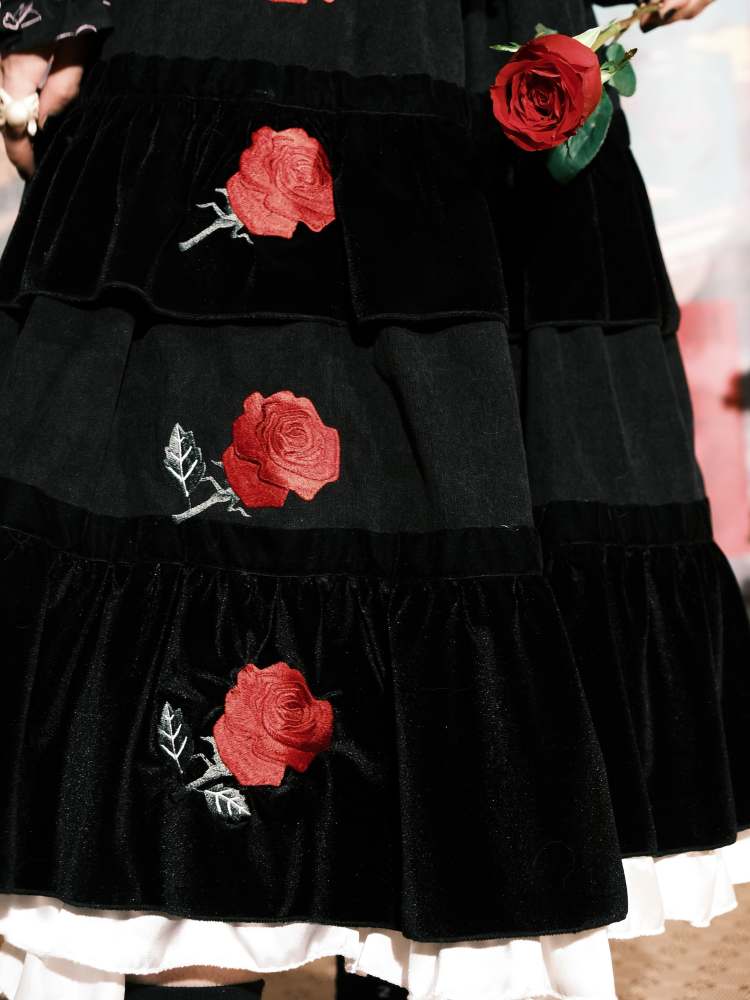 Plaid Rose Embroidery Cake Skirt