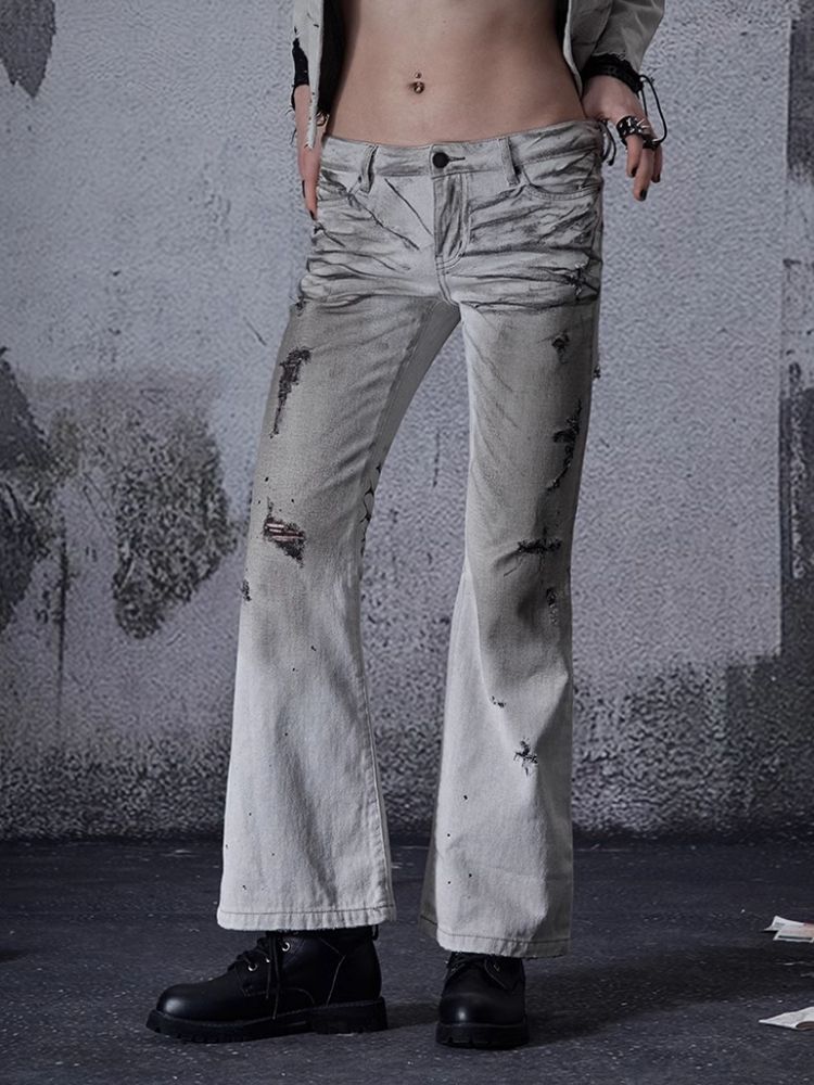 Low-rise wide-legged bare-ear jeans