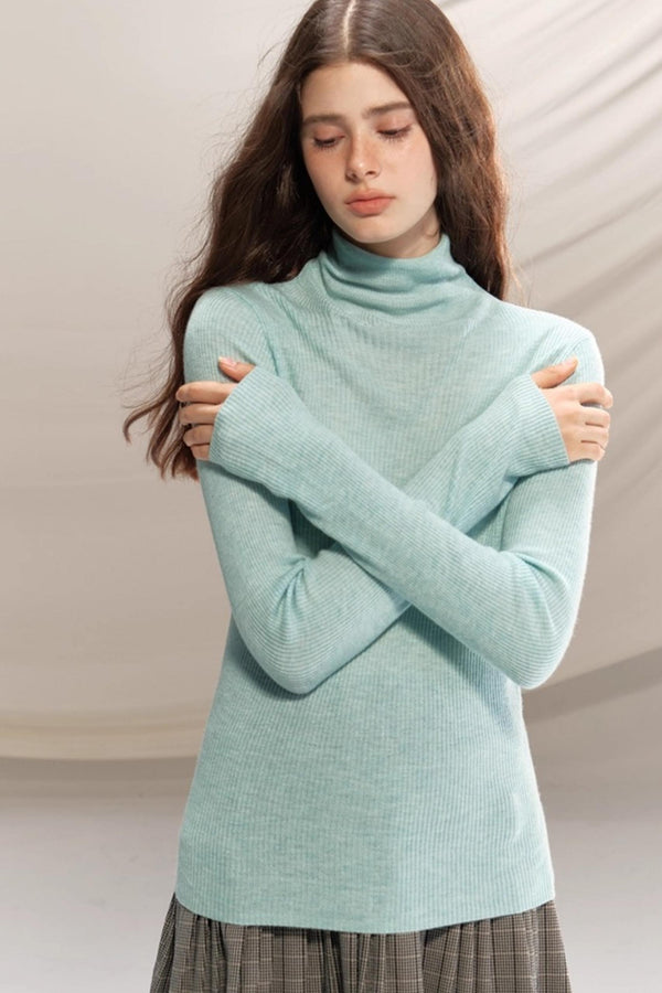 Seamless Wool Turtleneck Sweater