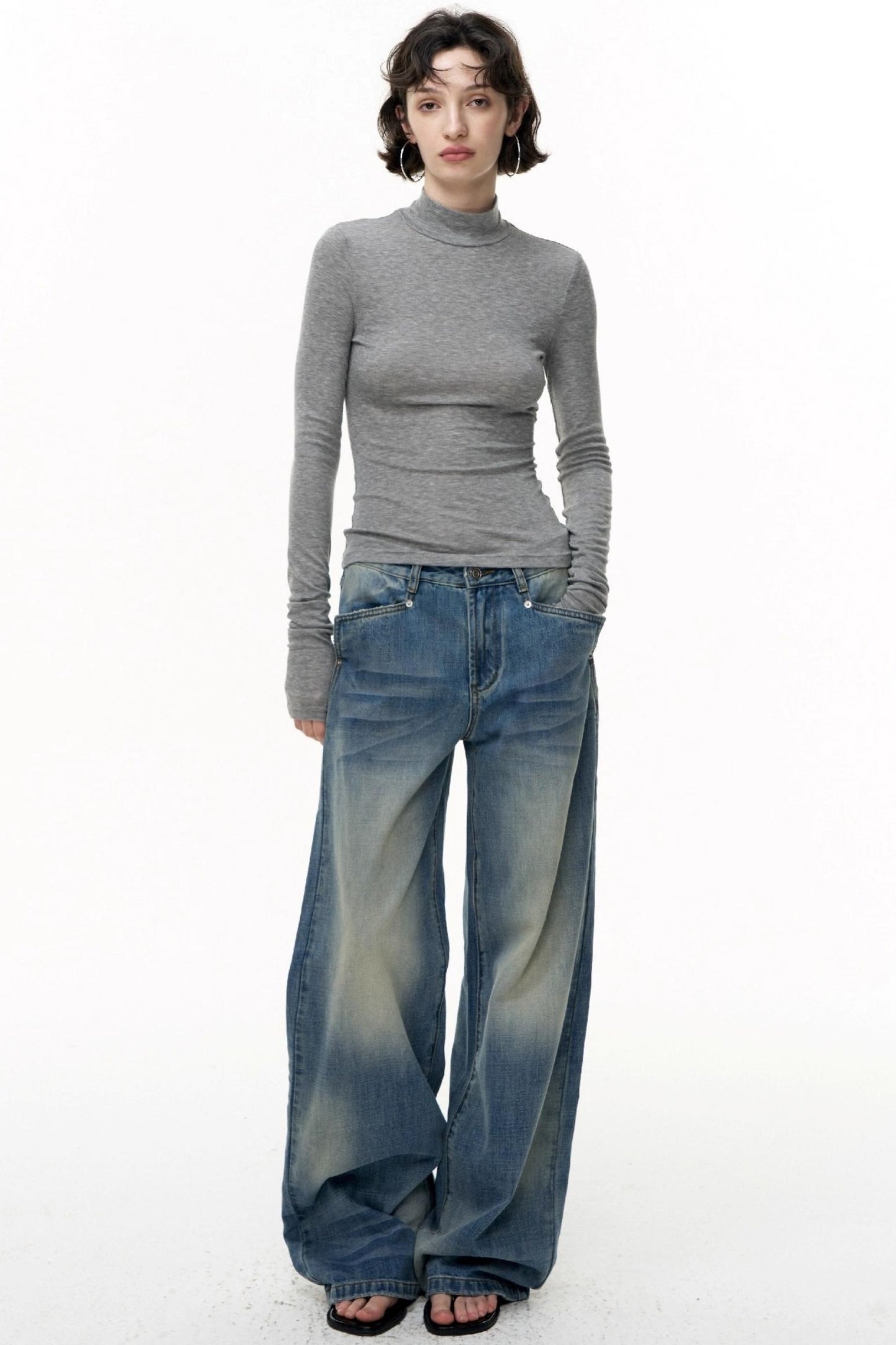 Loose Straight Wide-Leg Scimitar Jeans
