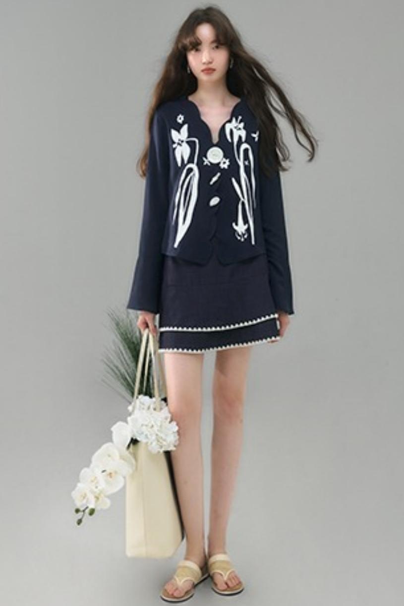 Vintage Lily Flared Sleeve Shirt