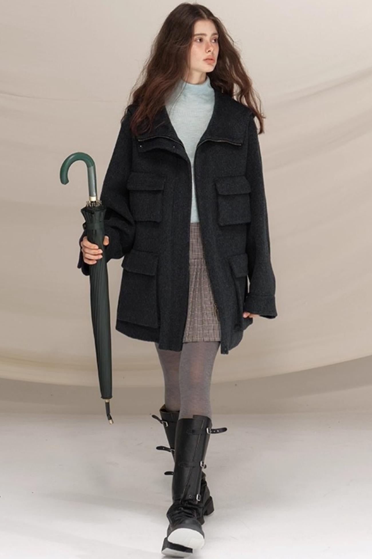 Seamless Wool Turtleneck Sweater