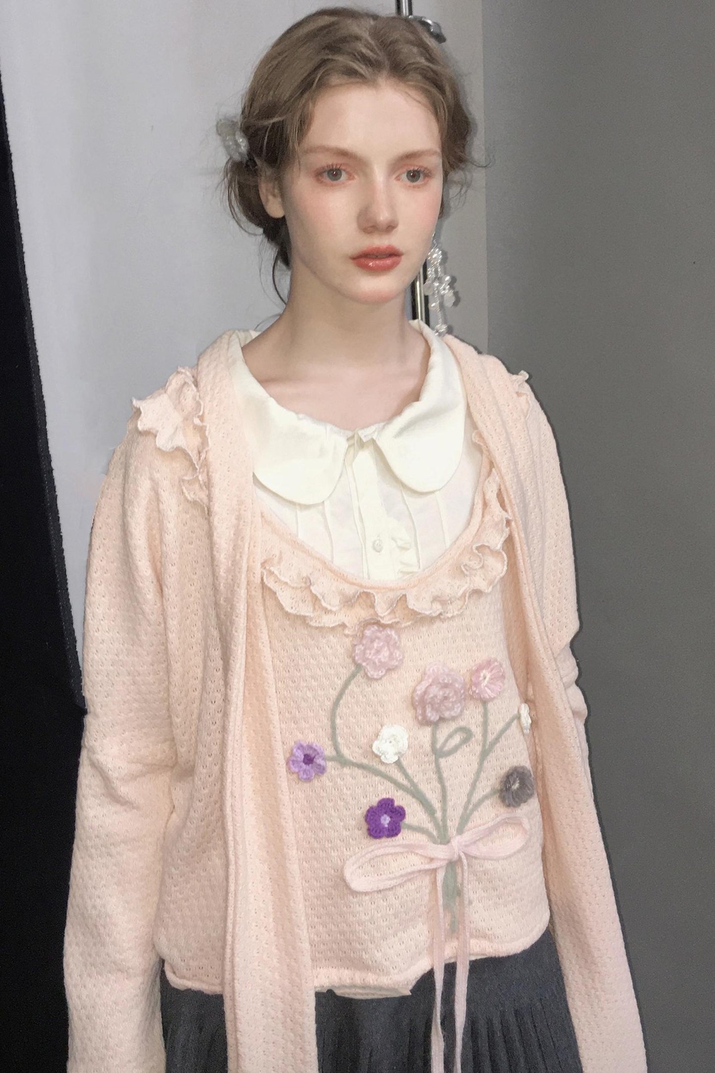 Flower Decoration Fake Two Contrast Top