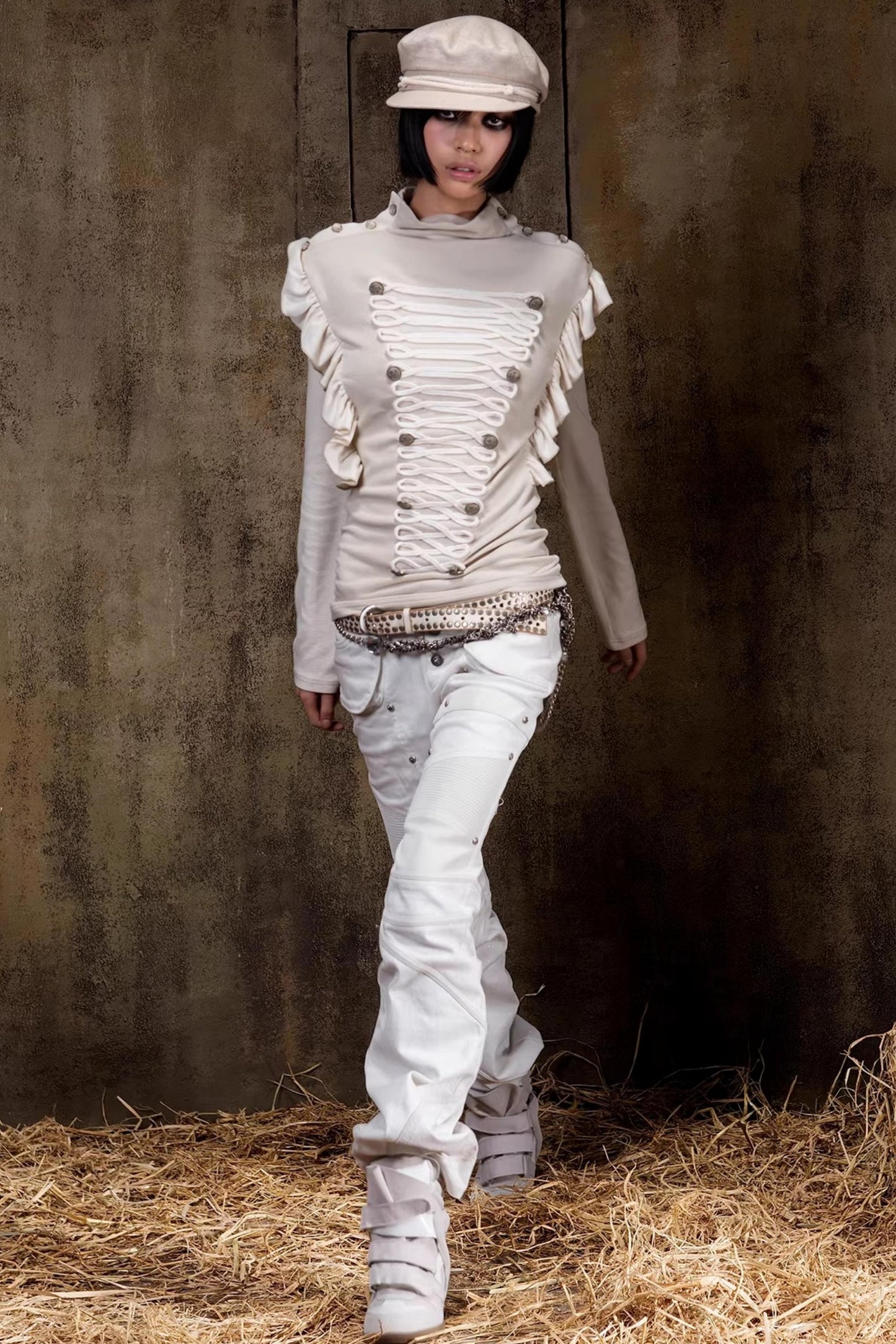 Gestricktes Slim-Top im Palace-Stil