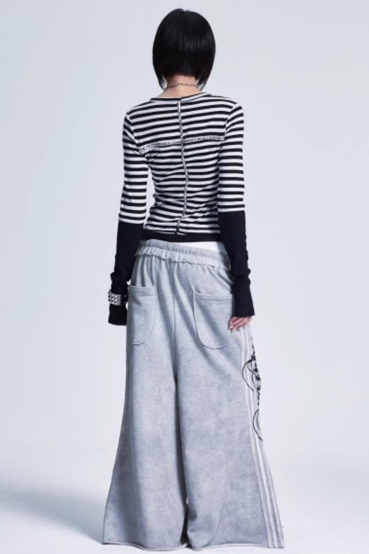 Frayed Hem Distressed Sweatpants