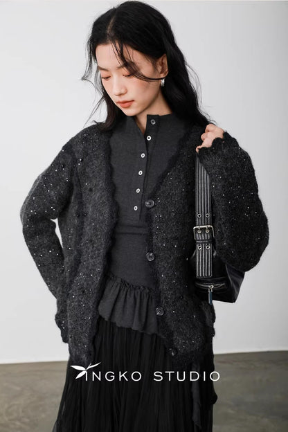 Cardigan mit Stern-Ausschnitt
