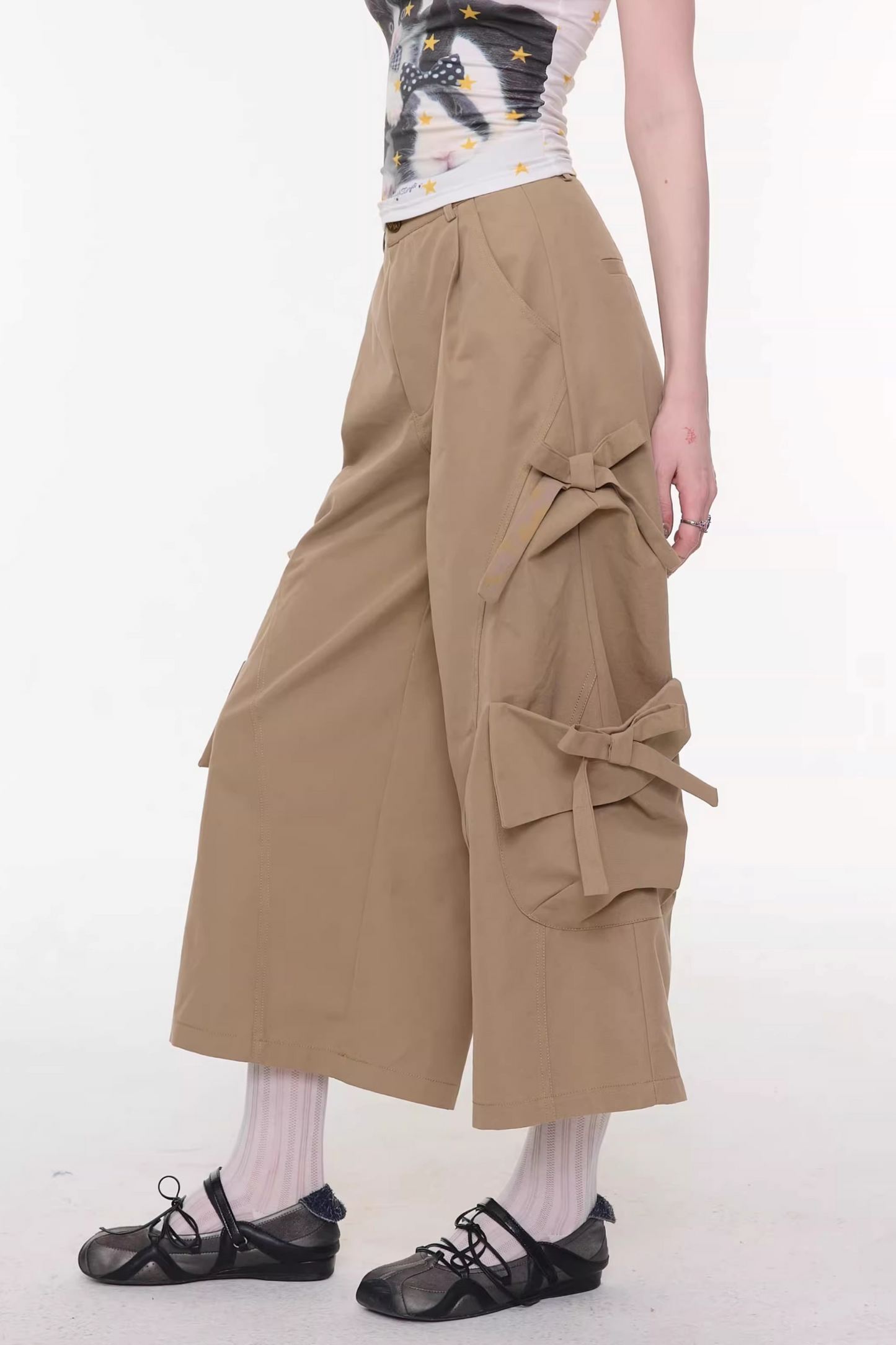 Forest Wanderer Khaki Cropped Pants