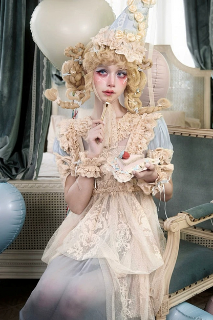 Tablier en dentelle crème rococo