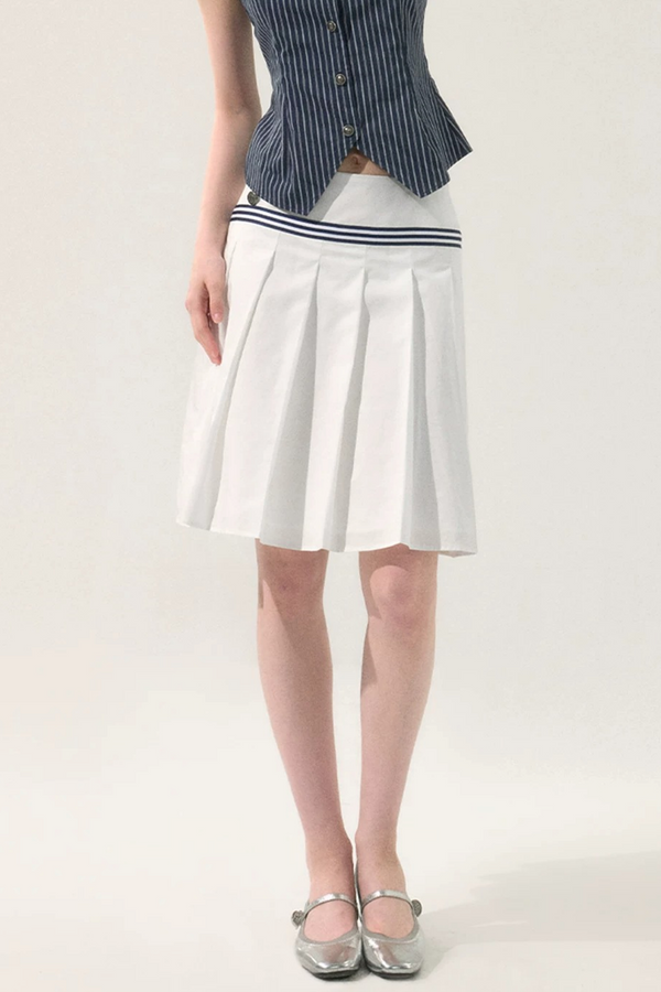 College Style Mid-Length Pleated Skirt