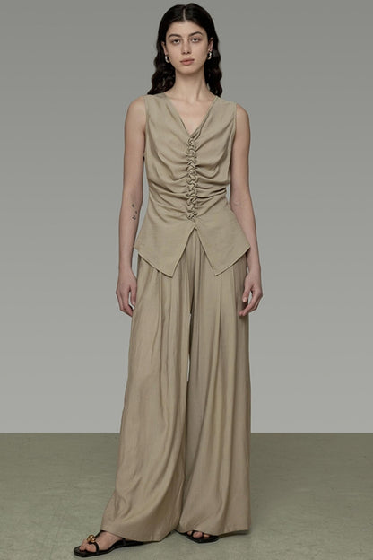 Flowing Pleated Wide-Leg Trousers