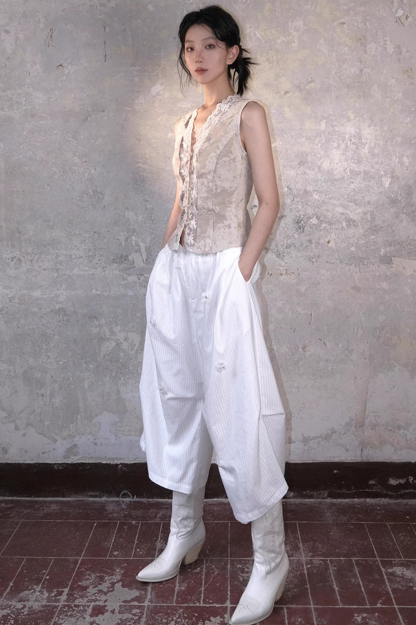 Three-Dimensional Floral Striped Pants