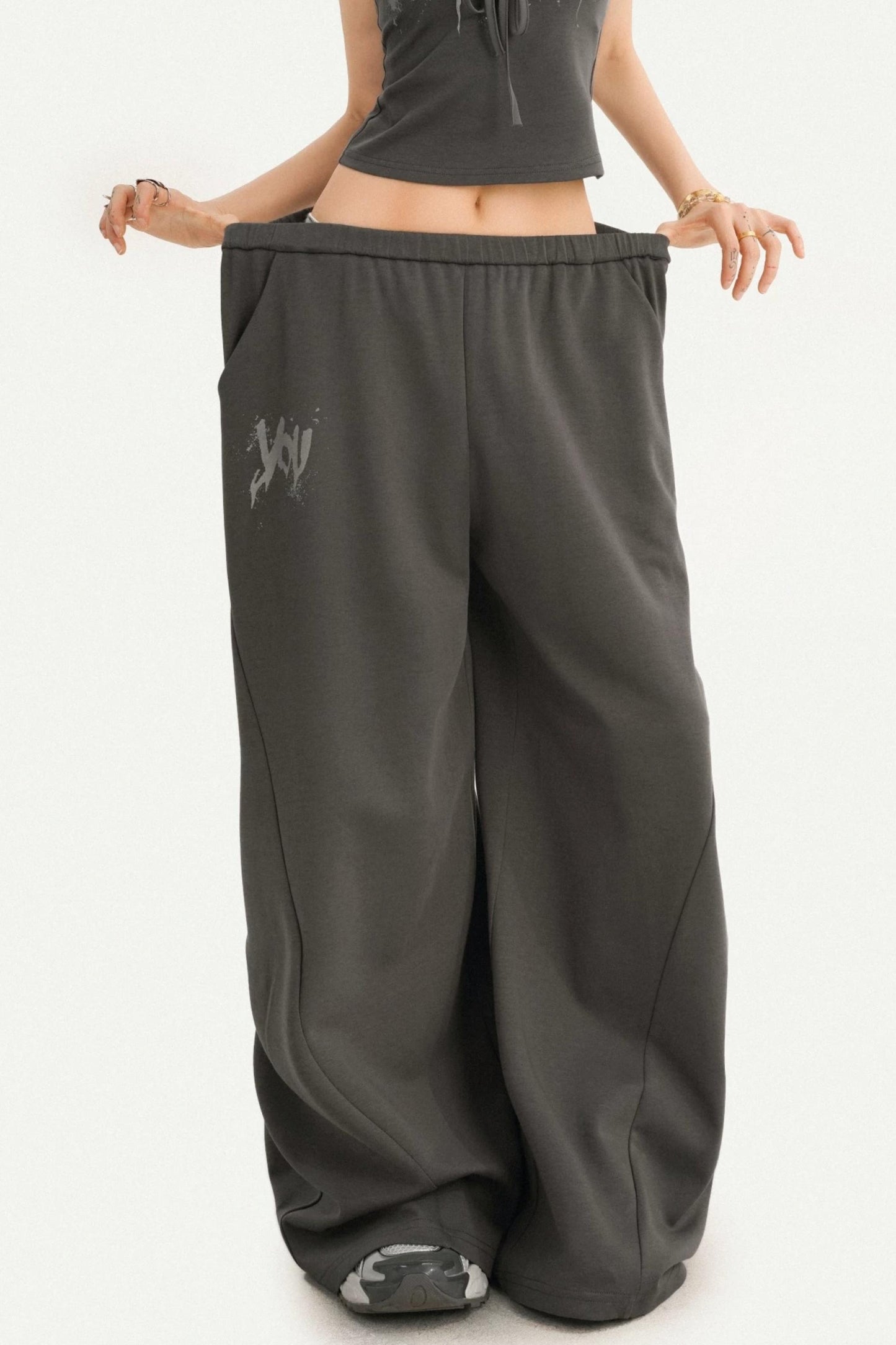 Retro-graue Hose mit weitem Bein