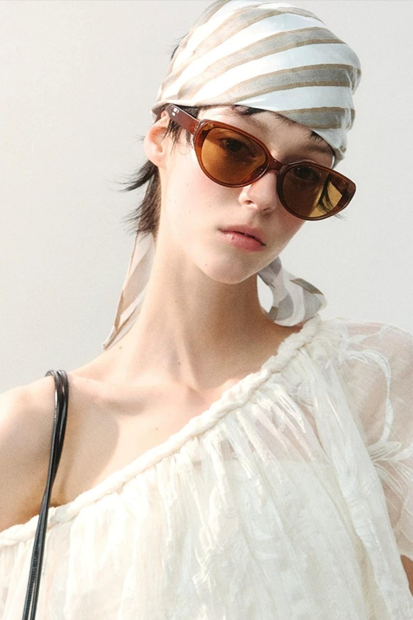 Wave Pattern Striped Headscarf