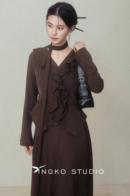 Asymmetrical Chestnut Ribbon Top Set-Up