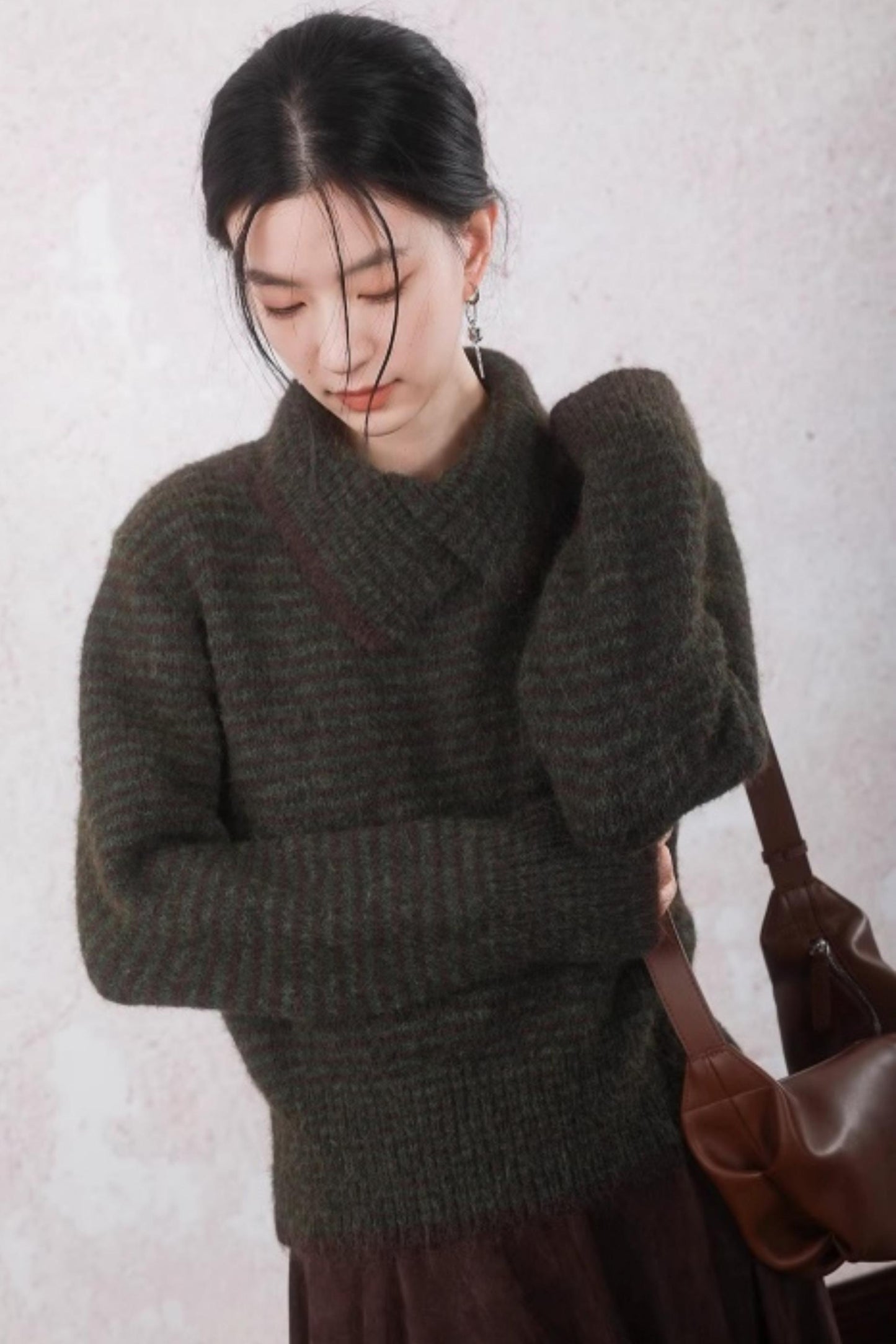 Ingko Vintage Lapel Sweater